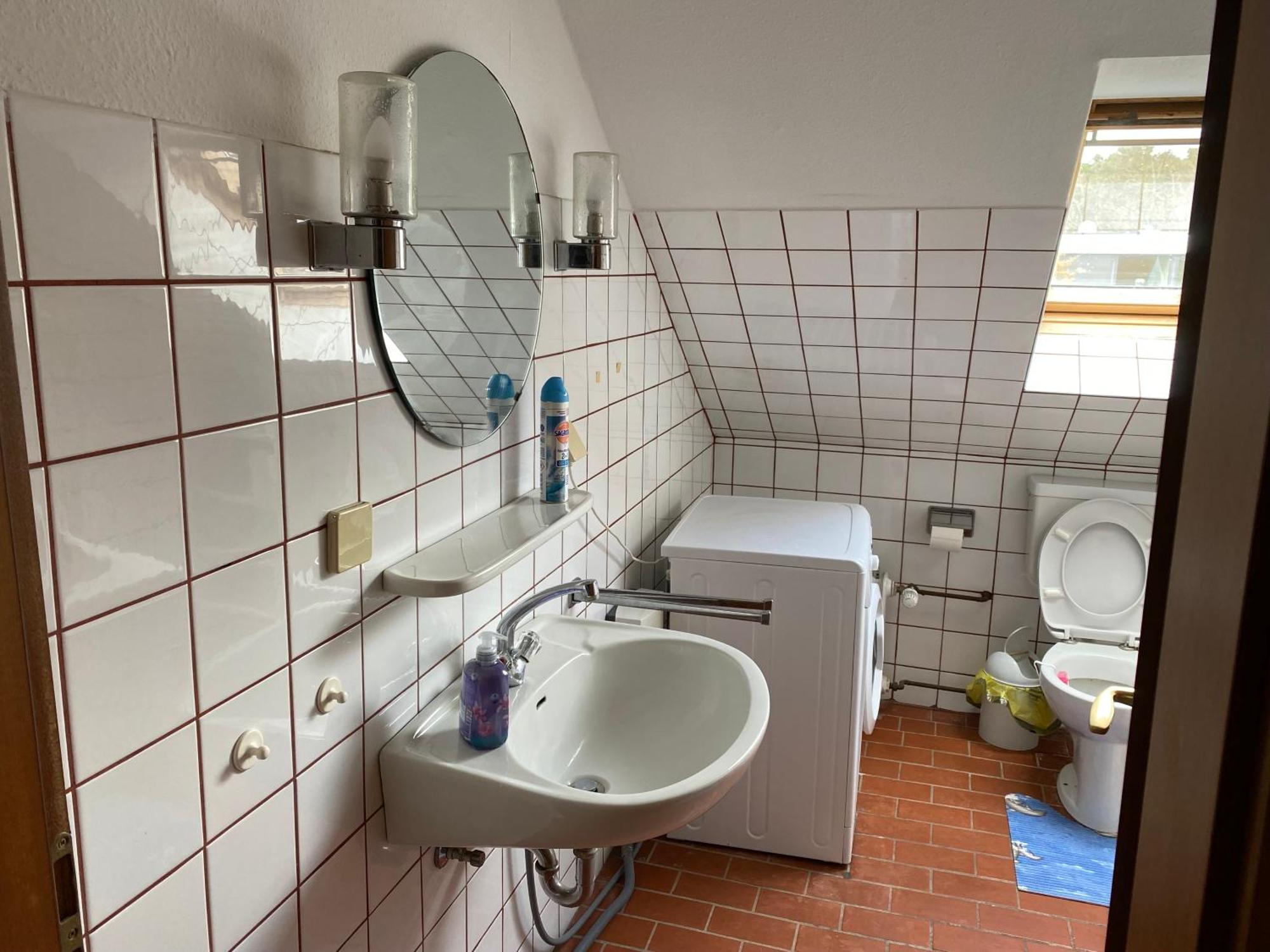 3 Apartment *
