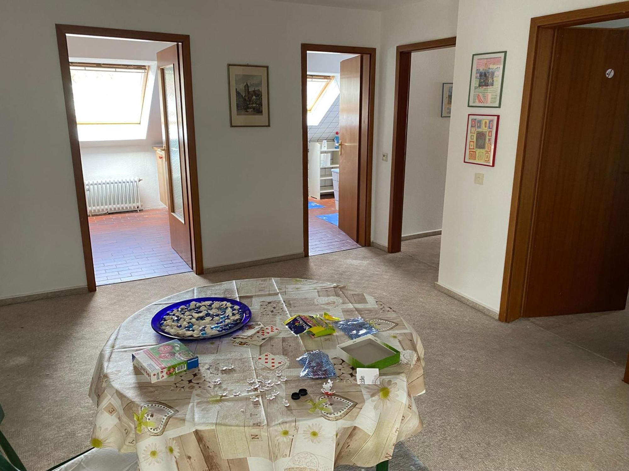 3 Apartment *